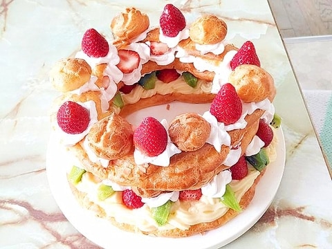 スタンドミキサーで手軽に!苺とキウイのパリブレスト